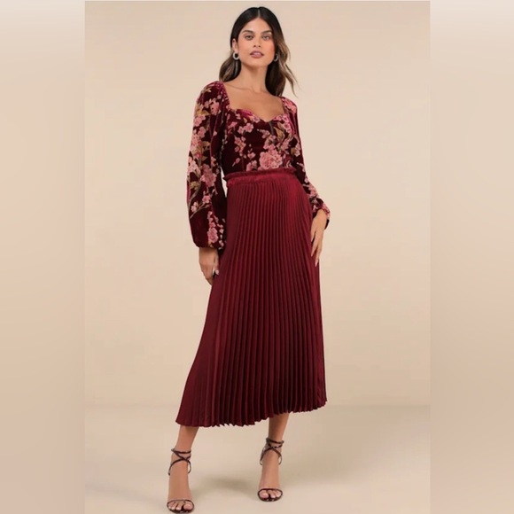 Lulus Luxe Romance Burgundy Velvet Floral Burnout Long Sleeve Bodysuit Size XL - Picture 2 of 5